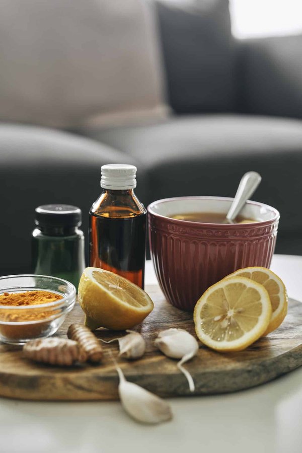 Comment installer un jardin d'eau vertical sur un mur extérieur ?